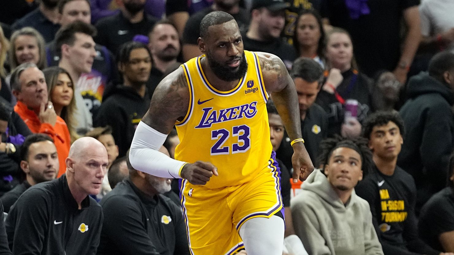 https://betnwin.asia/wp-content/uploads/2025/08/lakers-suns-nba.jpg
